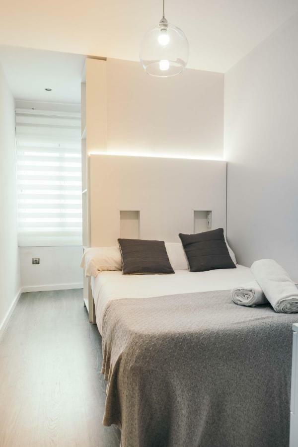 Apartment Cathedral Modern 2br, 1ba, Wifi, A\c, Balcony
