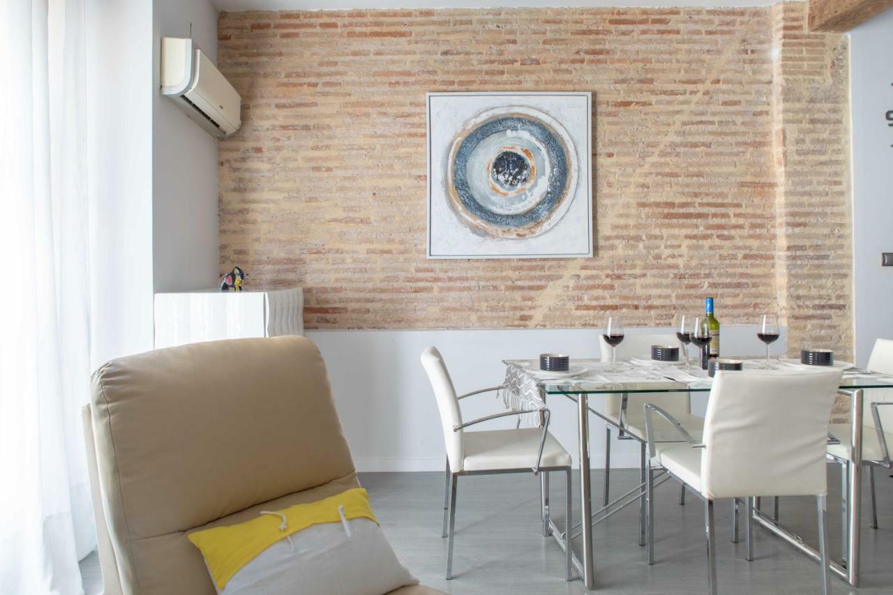 Apartment Cathedral Modern 2br, 1ba, Wifi, A\c, Balcony *