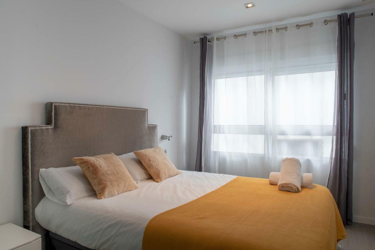 Apartment Cathedral Modern 2br, 1ba, Wifi, A\c, Balcony